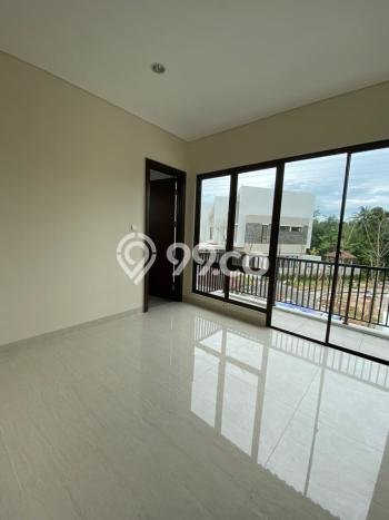Rumah Mewah Siap Huni LT 250m2 di Cimanggis, Depok Rumah Mewah Siap Huni LT 250m2 di Cimanggis, Depok