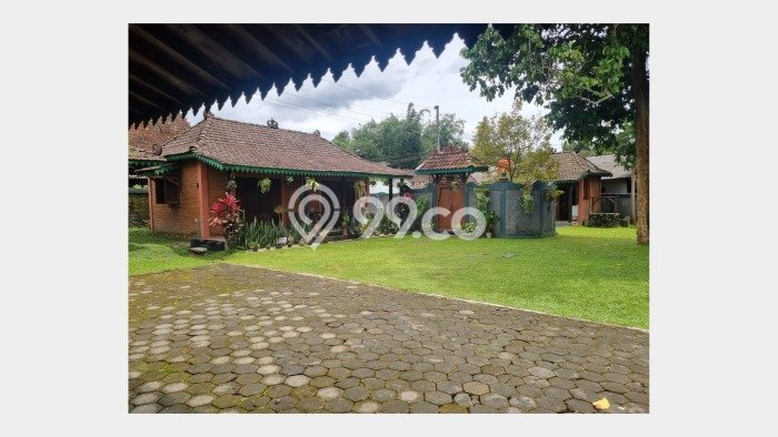 Dijual Vila Kawasan Turi, Luas 1019m2m², Akses mudah fasilitas Dijual Vila Kawasan Turi, Luas 1019m2m², Akses mudah fasilitas
