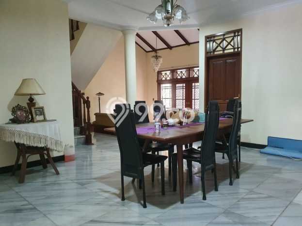 Hot Offer Hunian Mewah Ideal dan Luas di Ciracas, Jakarta Timur Hot Offer Hunian Mewah Ideal dan Luas di Ciracas, Jakarta Timur
