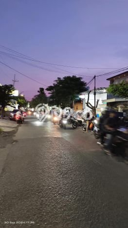 Untuk Dijual! Ruko di Manukan Surabaya LT 178m2 / LB 178m2 Kawasan Strategis Untuk Dijual! Ruko di Manukan Surabaya LT 178m2 / LB 178m2 Kawasan Strategis