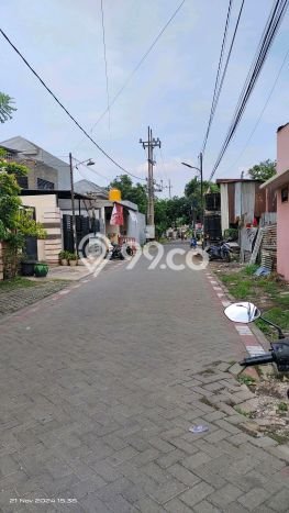 Rumah Strategis Modern Lb 93m2 di Sambikerep, Surabaya Rumah Strategis Modern Lb 93m2 di Sambikerep, Surabaya