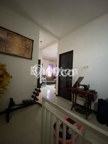 Rumah Modern Minimalis 3 KT Bisa Langsung Pindah di Wiyung Rumah Modern Minimalis 3 KT Bisa Langsung Pindah di Wiyung