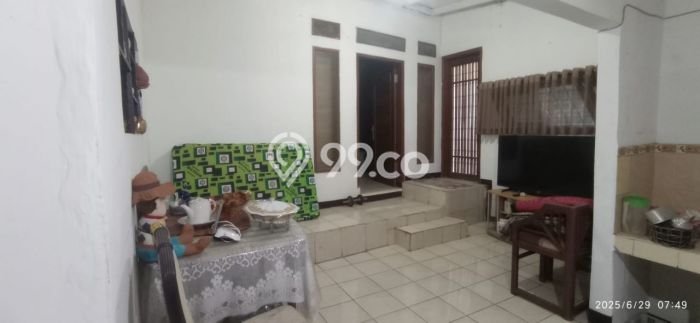 RARE UNIT! Rumah di Ciumbuleuit, 2 KT, Pemandangan Kota, LT 100m² LB 100m² RARE UNIT! Rumah di Ciumbuleuit, 2 KT, Pemandangan Kota, LT 100m² LB 100m²