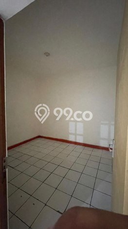 Disewakan! Rumah 3 Kamar Tidur &
2 Kamar Mandi di BKR, Bandung Disewakan! Rumah 3 Kamar Tidur &
2 Kamar Mandi di BKR, Bandung