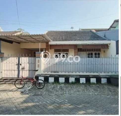 Hunian Cantik Modern Lb 135m2 di Rungkut, Surabaya Hunian Cantik Modern Lb 135m2 di Rungkut, Surabaya