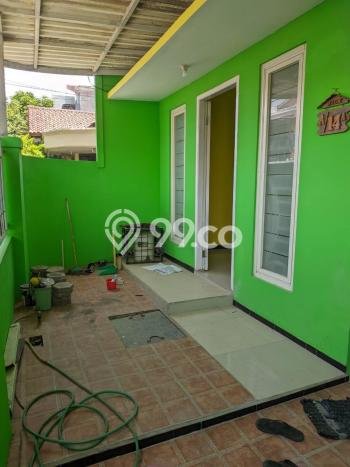Rumah Strategis Semolowaru, Surabaya, Luas 75m2m² Bangunan 140m2m² Rumah Strategis Semolowaru, Surabaya, Luas 75m2m² Bangunan 140m2m²