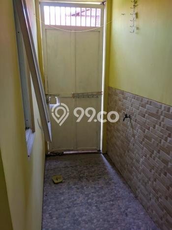 Rumah Strategis Semolowaru, Surabaya, Luas 75m2m² Bangunan 140m2m² Rumah Strategis Semolowaru, Surabaya, Luas 75m2m² Bangunan 140m2m²
