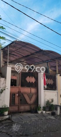Rumah Menguntungkan di Kenjeran, Dekat Kawasan Komersial, Surabaya - 5 Kamar Tidur Rumah Menguntungkan di Kenjeran, Dekat Kawasan Komersial, Surabaya - 5 Kamar Tidur