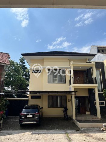For Sale! Luxury House LT 290m2 Desain Elegan di Dago For Sale! Luxury House LT 290m2 Desain Elegan di Dago