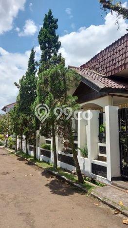 Jual Rumah Eksklusif 5 KT di Soekarno Hatta, Bandung Jual Rumah Eksklusif 5 KT di Soekarno Hatta, Bandung