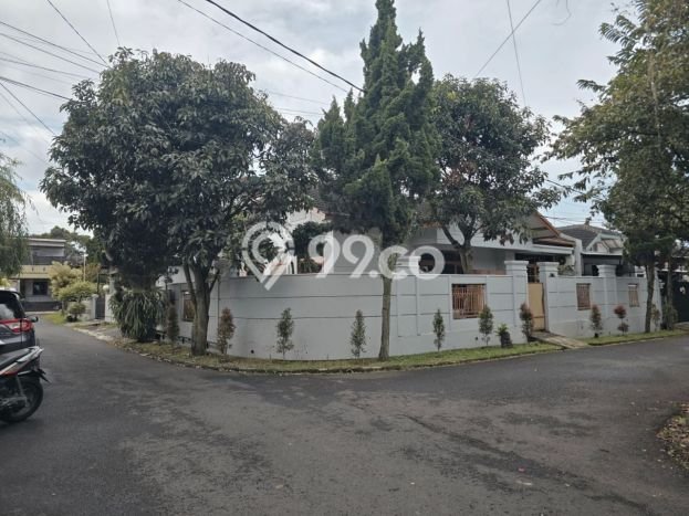 Dijual Rumah 6 Kamar Lokasi Ideal Bagus dan Strategis di Cimahi Tengah Dijual Rumah 6 Kamar Lokasi Ideal Bagus dan Strategis di Cimahi Tengah