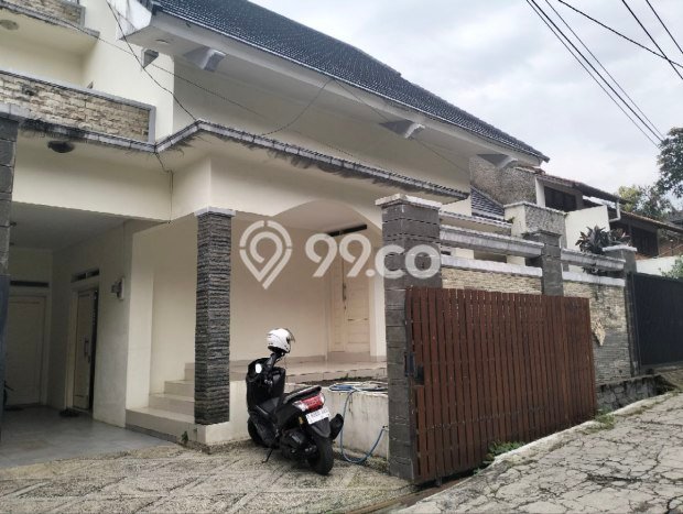 Rumah Modern 4 Kamar LT 259m2 di Cigadung Rumah Modern 4 Kamar LT 259m2 di Cigadung
