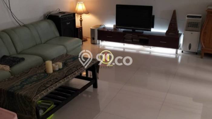 Jual Rumah Bagus Siap Huni LB 200m2 di Arcamanik, Bandung Jual Rumah Bagus Siap Huni LB 200m2 di Arcamanik, Bandung
