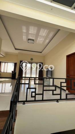 Rumah Luas Asri 2 KT Siap Huni di Margacinta Bandung Rumah Luas Asri 2 KT Siap Huni di Margacinta Bandung