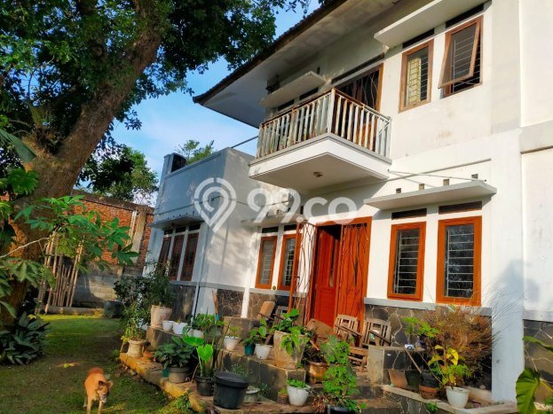 Hunian Mewah LB 400m2 Siap Huni Desain Elegan di Geger Kalong, Bandung Hunian Mewah LB 400m2 Siap Huni Desain Elegan di Geger Kalong, Bandung