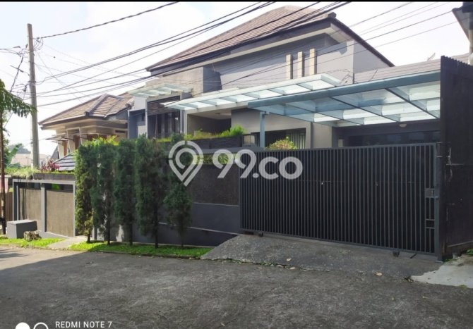 Rumah Luxury Modern Tanpa Renovasi di Geger Kalong Bandung Rumah Luxury Modern Tanpa Renovasi di Geger Kalong Bandung