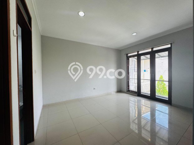 Rumah Mewah LB 243m2 Siap Pakai Desain Elegan di Mekar Wangi, Bandung Rumah Mewah LB 243m2 Siap Pakai Desain Elegan di Mekar Wangi, Bandung