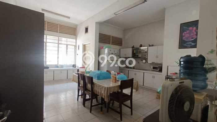 Rumah Luxury Modern Tanpa Renovasi di Simpang Lima Semarang Rumah Luxury Modern Tanpa Renovasi di Simpang Lima Semarang