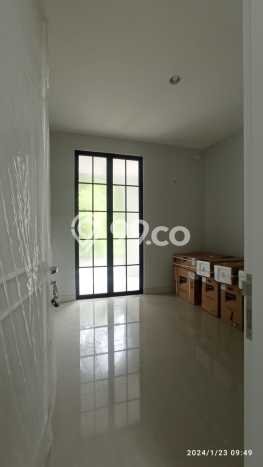 GOOD DEAL! Rumah Premium di , LT 240m2m² LB 310m2m² GOOD DEAL! Rumah Premium di , LT 240m2m² LB 310m2m²