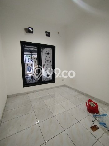 Rumah Strategis Modern Lb 168m2 di Gajah Mungkur, Semarang Rumah Strategis Modern Lb 168m2 di Gajah Mungkur, Semarang