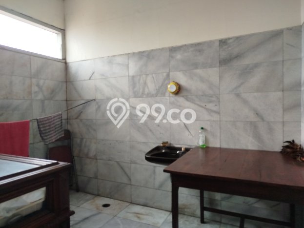 Rumah Elit LB 600m2 Siap Pakai Desain Elegan di Dr Cipto Mangunkusomo, Semarang Rumah Elit LB 600m2 Siap Pakai Desain Elegan di Dr Cipto Mangunkusomo, Semarang