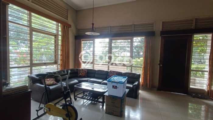 Rumah Luxury Modern Tanpa Renovasi di Simpang Lima Semarang Rumah Luxury Modern Tanpa Renovasi di Simpang Lima Semarang
