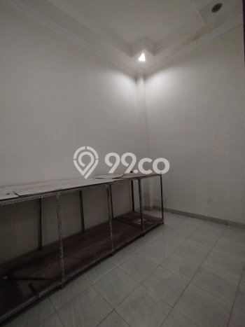 Rumah Luas Asri 3 KT Siap Huni di Tanah Mas Semarang Rumah Luas Asri 3 KT Siap Huni di Tanah Mas Semarang