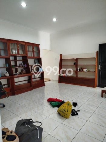 Rumah Strategis Modern Lb 168m2 di Gajah Mungkur, Semarang Rumah Strategis Modern Lb 168m2 di Gajah Mungkur, Semarang