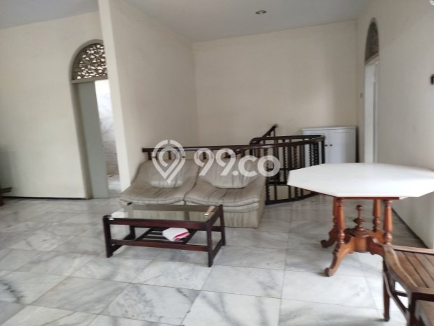 Rumah Elit LB 600m2 Siap Pakai Desain Elegan di Dr Cipto Mangunkusomo, Semarang Rumah Elit LB 600m2 Siap Pakai Desain Elegan di Dr Cipto Mangunkusomo, Semarang