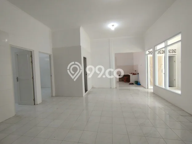 PROMO SPESIAL! Rumah Untuk Investasi di , Luas 202m2m² LB 180m2m² PROMO SPESIAL! Rumah Untuk Investasi di , Luas 202m2m² LB 180m2m²