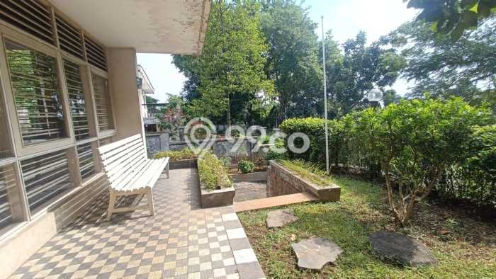 Rumah Luxury Modern Tanpa Renovasi di Simpang Lima Semarang Rumah Luxury Modern Tanpa Renovasi di Simpang Lima Semarang