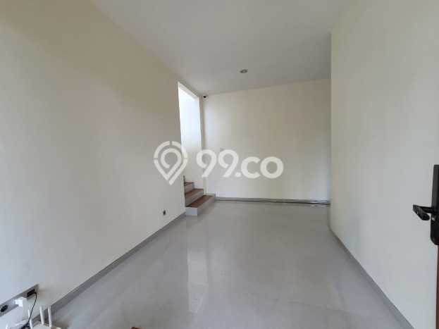 Jual Rumah Luas Megah Dengan View Cantik di Candi Golf, Semarang Jual Rumah Luas Megah Dengan View Cantik di Candi Golf, Semarang