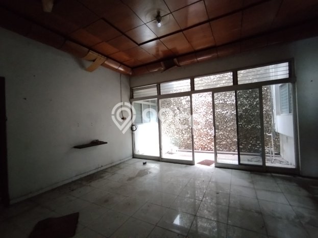 Rumah Elit LB 648m2 Siap Huni Desain Elegan di Sompok, Semarang Rumah Elit LB 648m2 Siap Huni Desain Elegan di Sompok, Semarang
