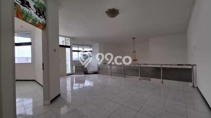 Rumah Mewah Dijual LT 450m2 di Candisari, Semarang Rumah Mewah Dijual LT 450m2 di Candisari, Semarang
