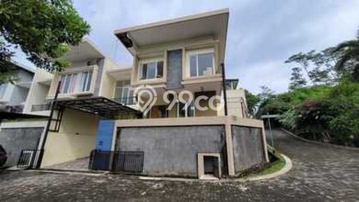 Jual Rumah Luas Megah Dengan View Cantik di Candi Golf, Semarang Jual Rumah Luas Megah Dengan View Cantik di Candi Golf, Semarang