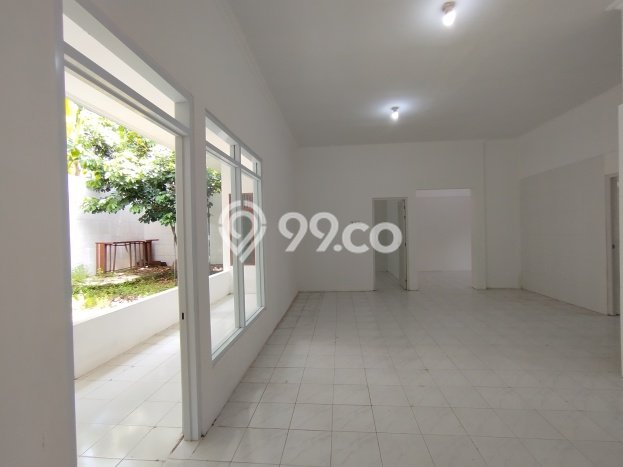 PROMO SPESIAL! Rumah Untuk Investasi di , Luas 202m2m² LB 180m2m² PROMO SPESIAL! Rumah Untuk Investasi di , Luas 202m2m² LB 180m2m²