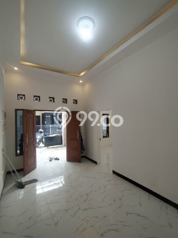 INVESTASI CERDAS! Rumah Exclusive Banyumanik, Semarang, LT 84m² LB 60m² INVESTASI CERDAS! Rumah Exclusive Banyumanik, Semarang, LT 84m² LB 60m²