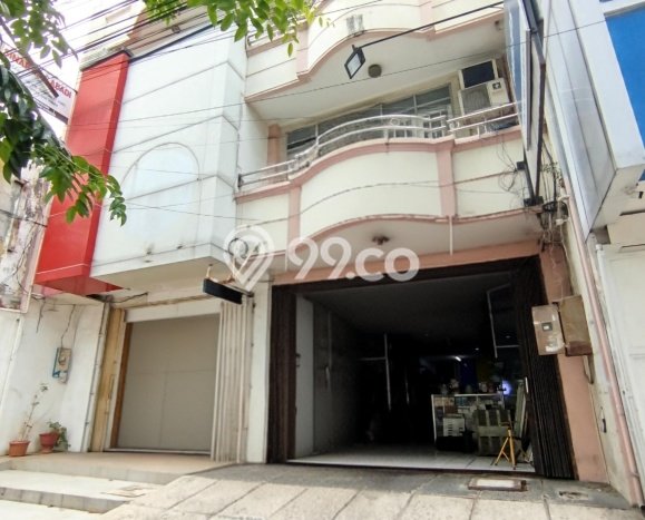 Ruko Dijual di Semarang LT 406m2 & LB 906m2 Lokasi Terbaik! Ruko Dijual di Semarang LT 406m2 & LB 906m2 Lokasi Terbaik!