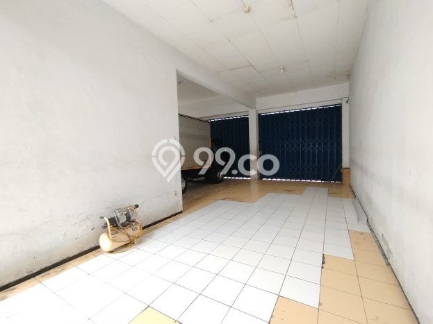 Rumah Elit LB 600m2 Siap Pakai Desain Elegan di Dr Cipto Mangunkusomo, Semarang Rumah Elit LB 600m2 Siap Pakai Desain Elegan di Dr Cipto Mangunkusomo, Semarang