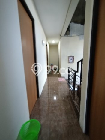 Siap Huni Rumah Mewah 13 Kamar di Semarang Utara Dekat ke Mana Saja Siap Huni Rumah Mewah 13 Kamar di Semarang Utara Dekat ke Mana Saja