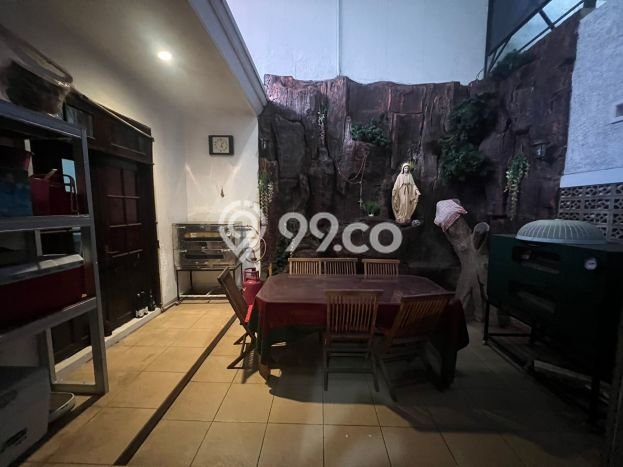 Rumah Strategis Modern Lb 160m2 di Larangan, Tangerang Rumah Strategis Modern Lb 160m2 di Larangan, Tangerang