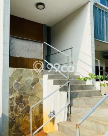 Jual Rumah Mewah Megah Dengan View Eksklusif di Pondok Indah, Jakarta Selatan Jual Rumah Mewah Megah Dengan View Eksklusif di Pondok Indah, Jakarta Selatan