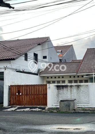 Dijual Rumah 3 Kamar Lokasi Ideal Nyaman dan Strategis di Palmerah Dijual Rumah 3 Kamar Lokasi Ideal Nyaman dan Strategis di Palmerah