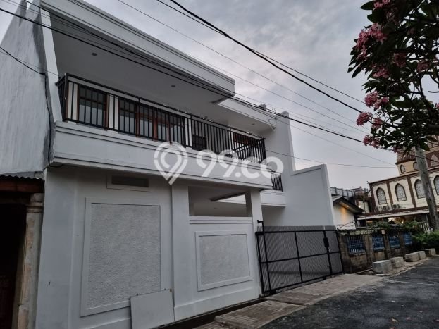 For Sale Rumah 3 Kamar Lokasi Strategis Bagus dan Strategis di Ciputat Timur For Sale Rumah 3 Kamar Lokasi Strategis Bagus dan Strategis di Ciputat Timur