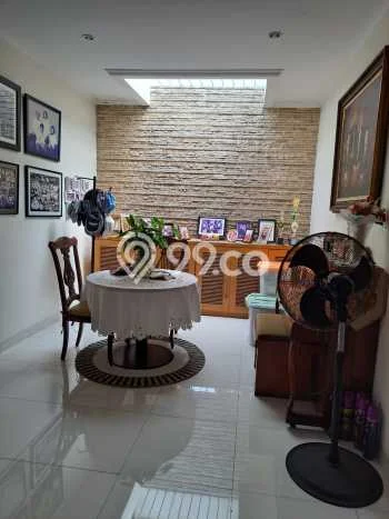 Siap Huni Rumah Mewah 4 Kamar di Pesanggrahan Dekat ke Mana Pun Siap Huni Rumah Mewah 4 Kamar di Pesanggrahan Dekat ke Mana Pun