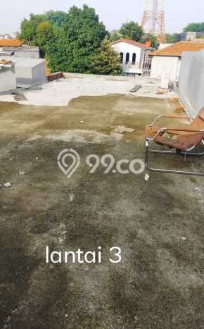 Rumah Strategis Modern Lb 200m2 di Kebon Jeruk, Jakarta Barat Rumah Strategis Modern Lb 200m2 di Kebon Jeruk, Jakarta Barat