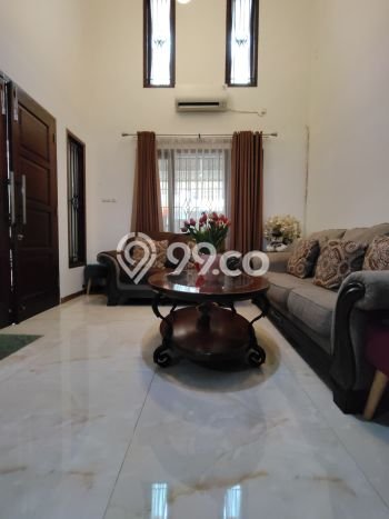 Ready to Use! Luxury House LT 126m2 Desain Elegan di Bendungan Hilir Ready to Use! Luxury House LT 126m2 Desain Elegan di Bendungan Hilir