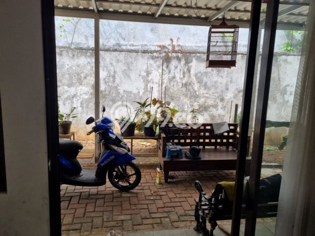 Rumah Modern 3 KT di Bintaro Tangerang Selatan Semi Furnished Rumah Modern 3 KT di Bintaro Tangerang Selatan Semi Furnished