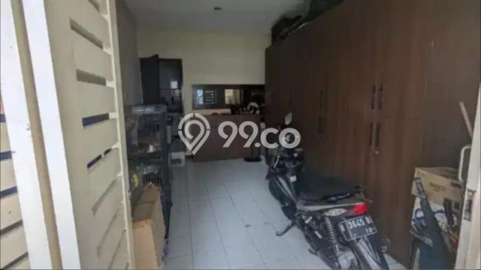 Rumah Elit Modern Tanpa Renovasi di Kemanggisan Jakarta Barat Rumah Elit Modern Tanpa Renovasi di Kemanggisan Jakarta Barat