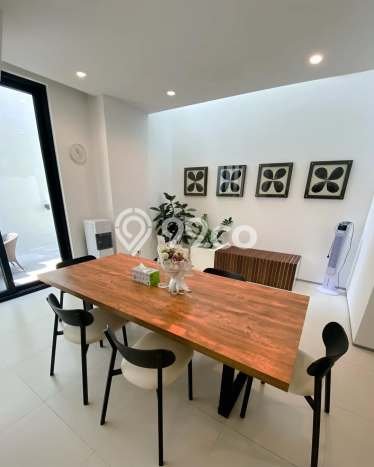 Rumah Mewah LB 879m2 Siap Huni Desain Elegan di Kemang, Jakarta Selatan Rumah Mewah LB 879m2 Siap Huni Desain Elegan di Kemang, Jakarta Selatan